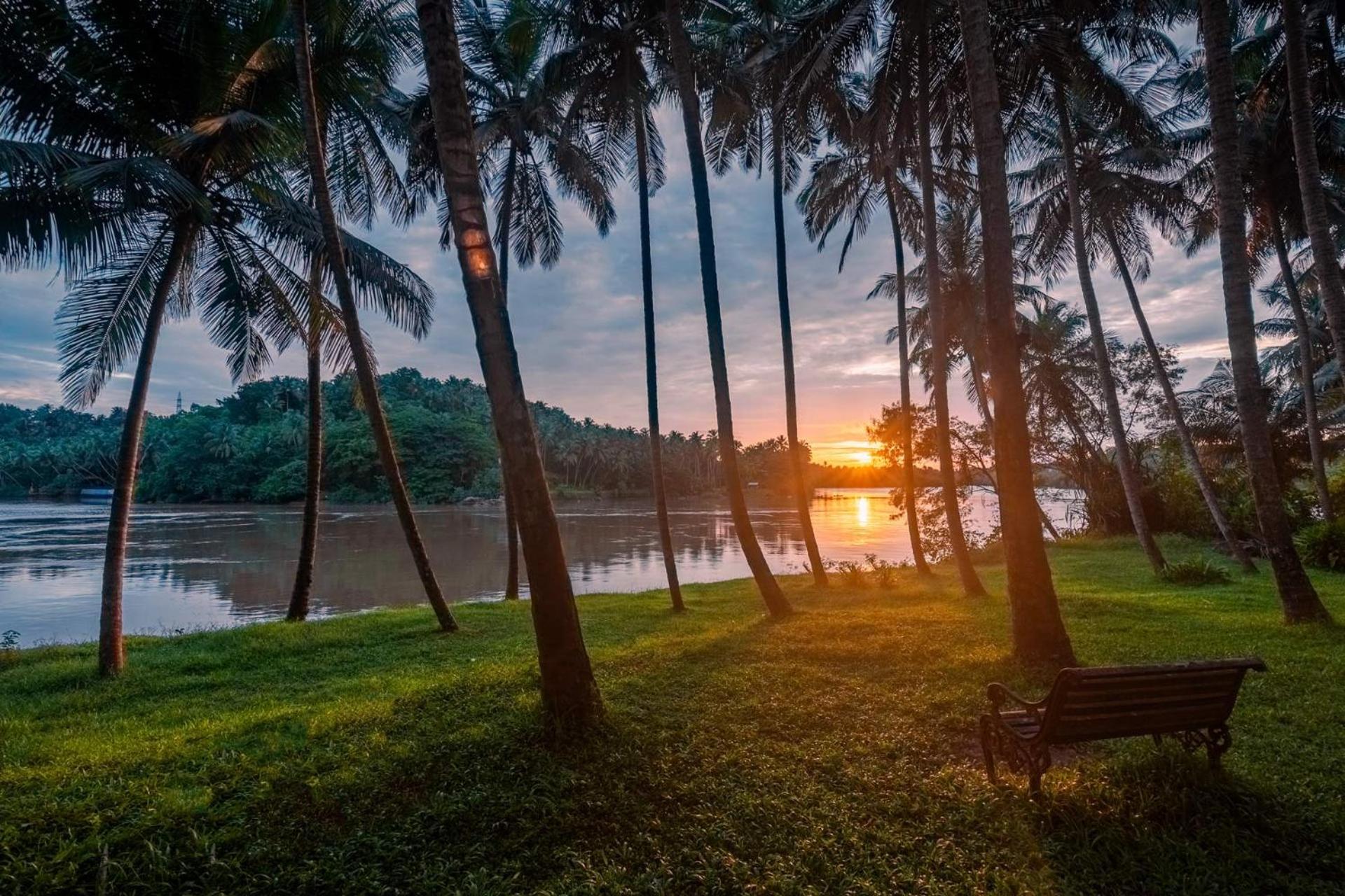 Toya Toya by Vista Rooms Kozhikode Bagian luar foto